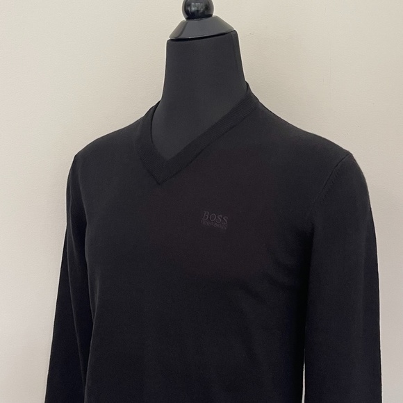 New Hugo Boss Sweater V Neck Black Wool Pullover Sweater S size - Picture 1 of 9